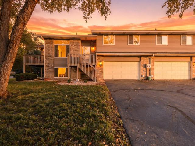 14334 Heywood Avenue Apple Valley MN 55124 - MLS# 7156112