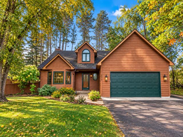 202 Robert Street Mahtomedi MN 55115 - MLS# 7156247