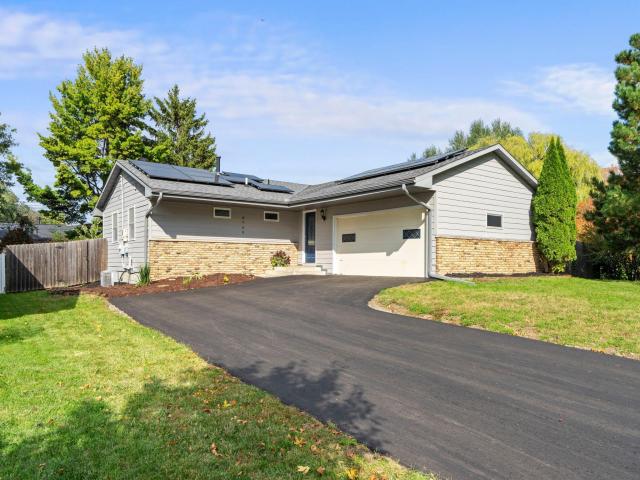 8700 40th Avenue N New Hope MN 55427 - MLS# 7156328