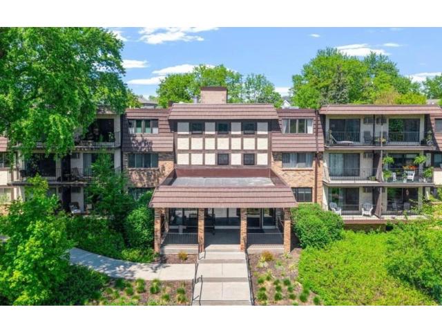 205 Barry Avenue S Unit 311 Wayzata MN 55391 - MLS# 7156343