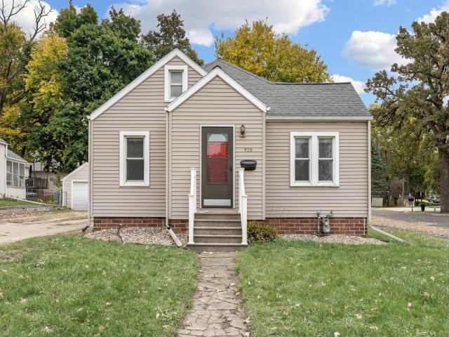 928 Bridge Avenue Albert Lea MN 56007 - MLS# 7156700