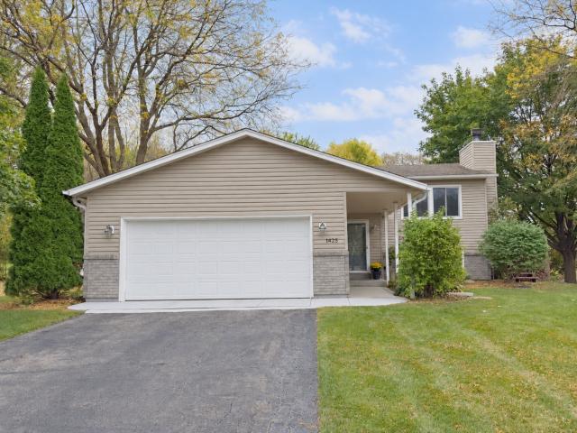 1425 Meadow Court Chaska MN 55318 - MLS# 7156873