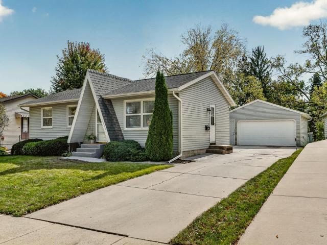 3716 1st Place NW Rochester MN 55901 - MLS# 7157229