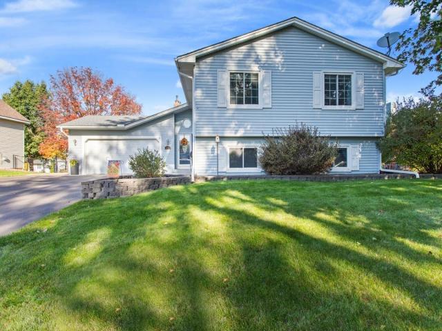 670 Conestoga Trail Chanhassen MN 55317 - MLS# 7157250