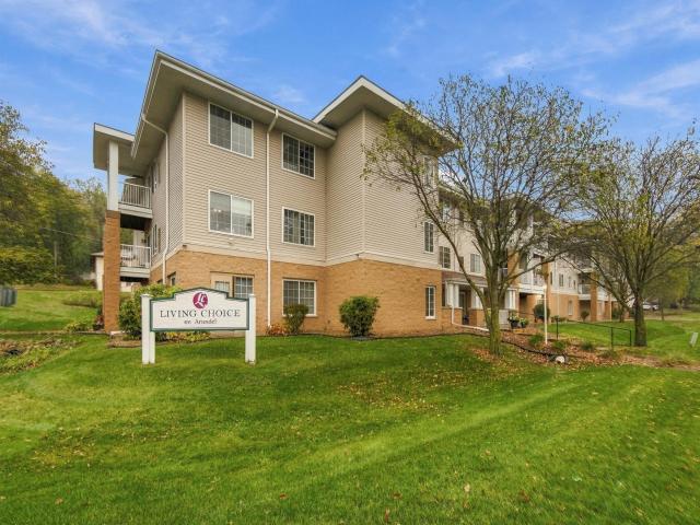 1600 Arundel Street Unit 300 Saint Paul MN 55117 - MLS# 7157516