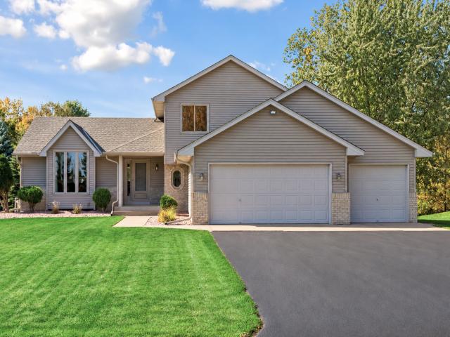 5425 Teakwood Lane N Plymouth MN 55442 - MLS# 7157575