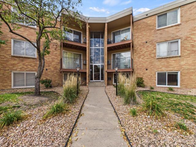 9147 Highway 55 Unit 103 Golden Valley MN 55427 - MLS# 7157625