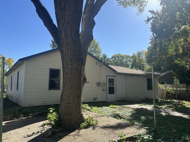 4635 Xenia Avenue N Crystal MN 55422 - MLS# 7157882