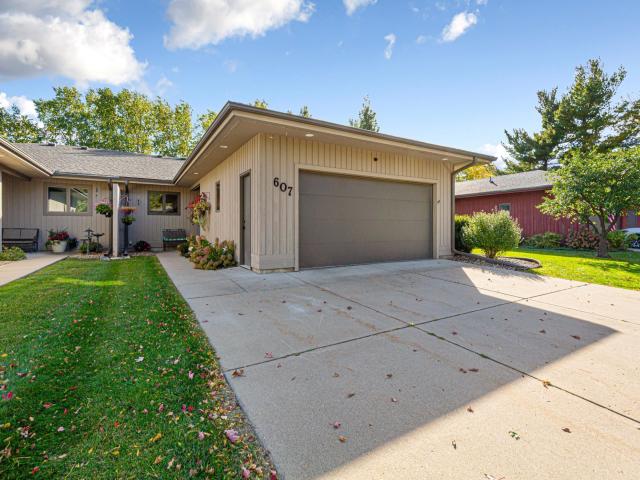 607 Zanmiller Drive Northfield MN 55057 - MLS# 7158054