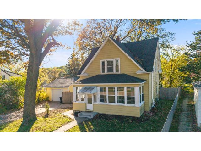 1751 Clarence Street Maplewood MN 55109 - MLS# 7158122
