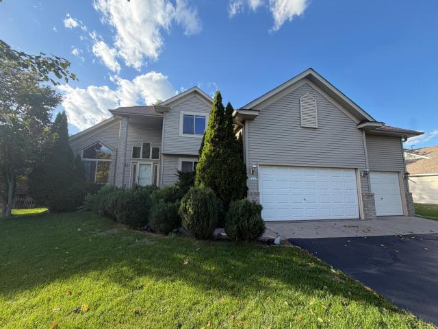 9337 Austrian Pine Avenue N Brooklyn Park MN 55443 - MLS# 7158393