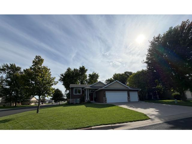 201 Golden Bear Lane Zumbrota MN 55992 - MLS# 7158671