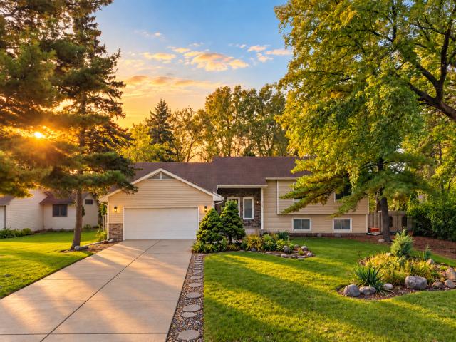 1309 86th Avenue N Brooklyn Park MN 55444 - MLS# 7158728