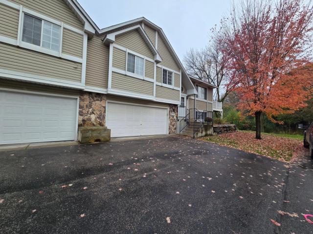 15829 Griffon Path Apple Valley MN 55124 - MLS# 7158800