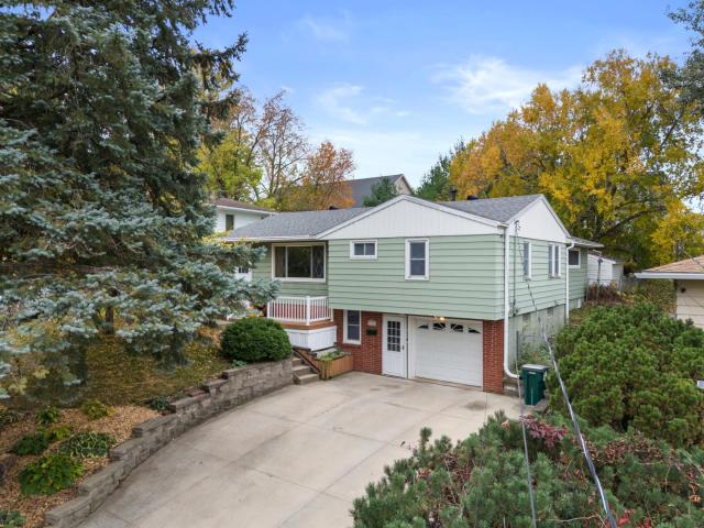 417 21st Avenue SW Rochester MN 55902 - MLS# 7159086