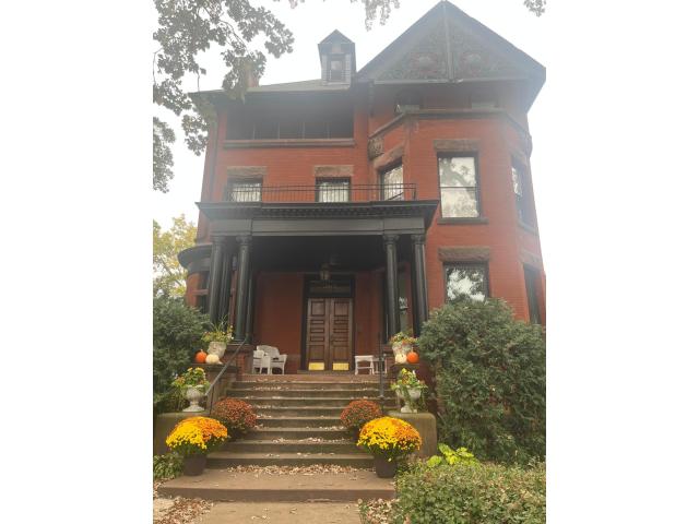 302 Summit Avenue Unit 4 Saint Paul MN 55102 - MLS# 7159152