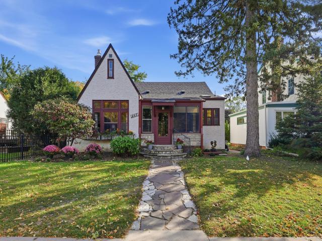 442 Mount Curve Boulevard Saint Paul MN 55105 - MLS# 7159156