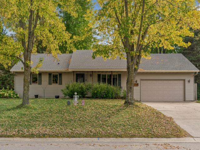 213 Ridgecrest Drive Cannon Falls MN 55009 - MLS# 7159388