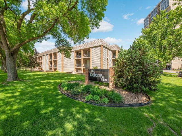 6415 Colony Way Unit 2C Edina MN 55435 - MLS# 7159398