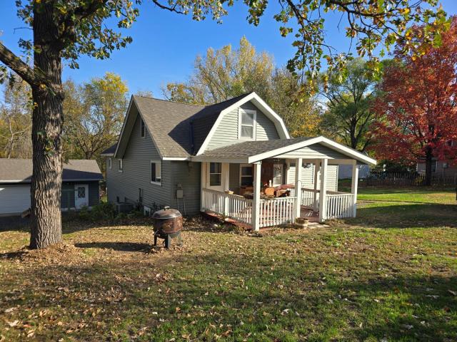 424 Water Street E Cannon Falls MN 55009 - MLS# 7159636
