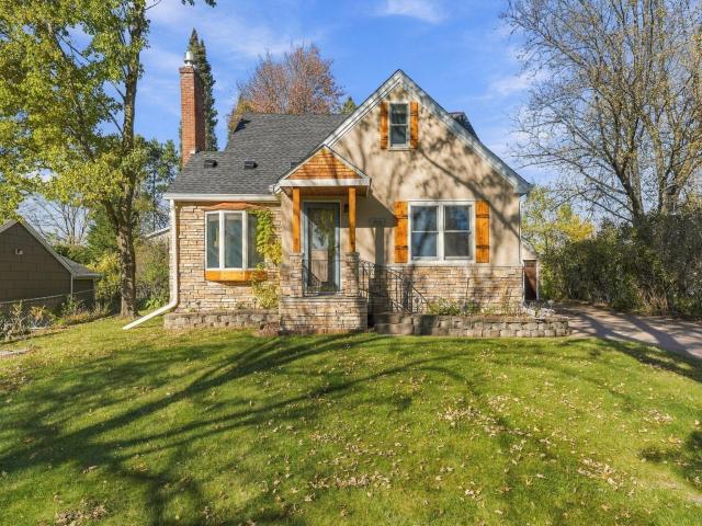 515 Roselawn Avenue E Maplewood MN 55117 - MLS# 7160020