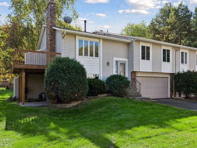 10348 Yorktown Lane N Maple Grove MN 55369 - MLS# 7160124