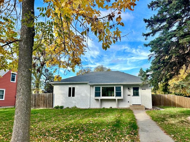 635 8th Avenue E Shakopee MN 55379 - MLS# 7160212