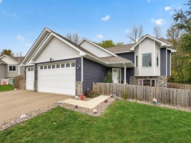1115 Mulberry Avenue NE Montgomery MN 56069 - MLS# 7160257