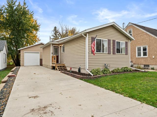 120 11 1/2 Street SE Rochester MN 55904 - MLS# 7161030