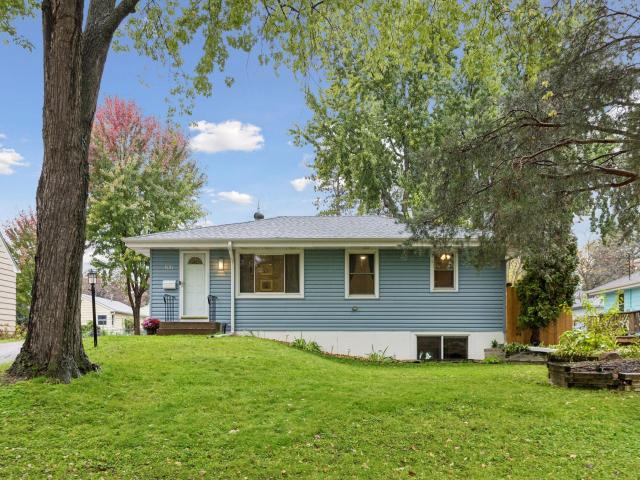 1917 Hillsboro Avenue N Golden Valley MN 55427 - MLS# 7161112