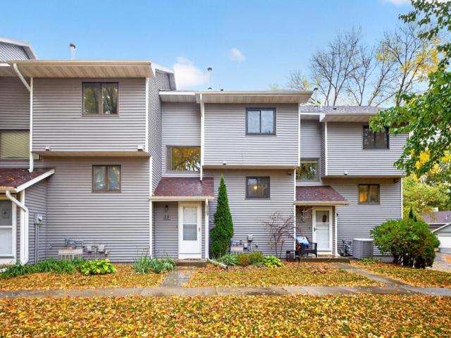 29 Elton Ridge Court NW Rochester MN 55901 - MLS# 7161201