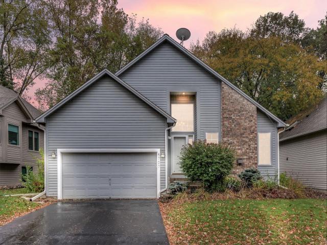 4707 Wildwood Street Eagan MN 55122 - MLS# 7161297