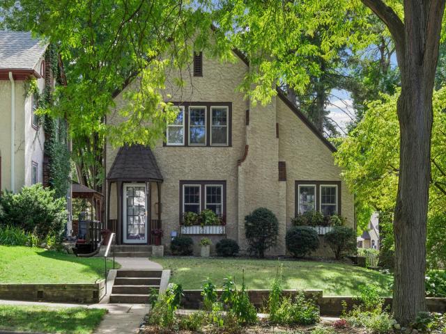 2050 Palace Avenue Saint Paul MN 55105 - MLS# 7161630