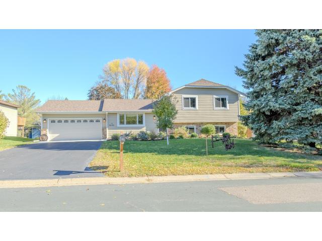 9142 Lanewood Lane N Maple Grove MN 55369 - MLS# 7161646