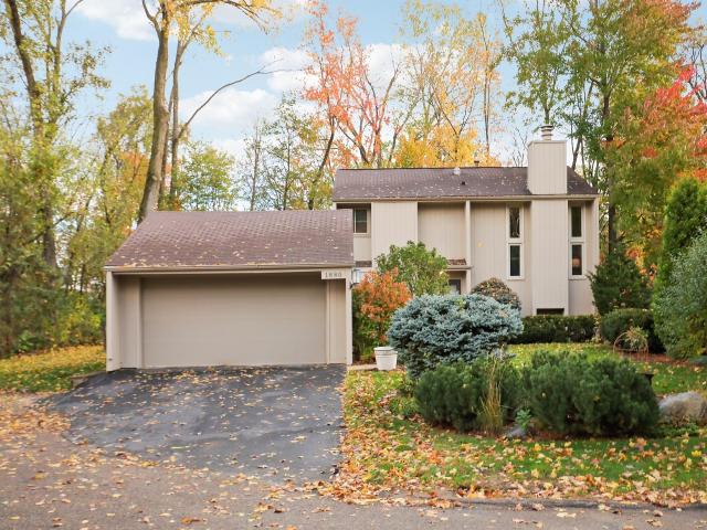 1880 Black Oaks Lane N Plymouth MN 55447 - MLS# 7162181