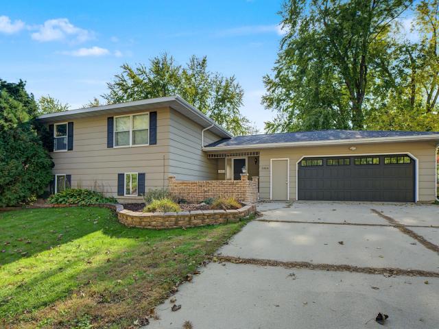 2516 58th Street NW Rochester MN 55901 - MLS# 7162452