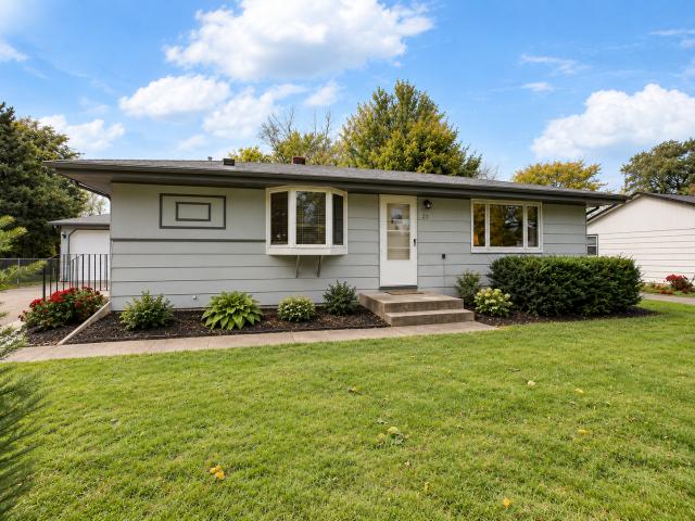 21 Farrell Street N Maplewood MN 55119 - MLS# 7162670