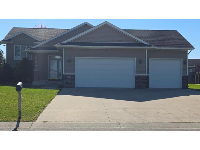 2100 Paradise Road Albert Lea MN 56007 - MLS# 7162734