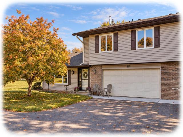 9558 Kingsview Lane N Osseo MN 55369 - MLS# 7162738