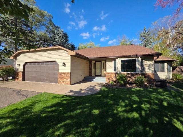 1814 Twin Circle Drive Mendota Heights MN 55118 - MLS# 7163063