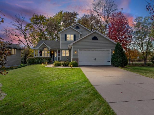 200 Pendryn Hill Curve Woodbury MN 55125 - MLS# 7163383