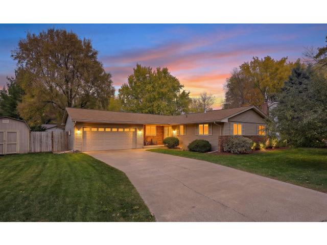 11209 Carver Court Burnsville MN 55337 - MLS# 7163393