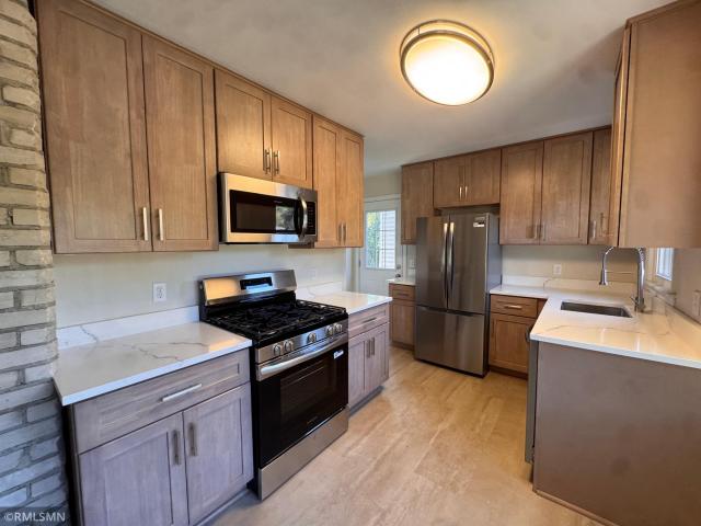 4737 Dominick Drive Minnetonka MN 55343 - MLS# 7163632