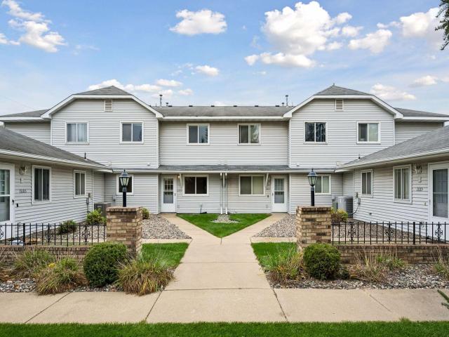 11105 Drake Street NW Coon Rapids MN 55433 - MLS# 7163867