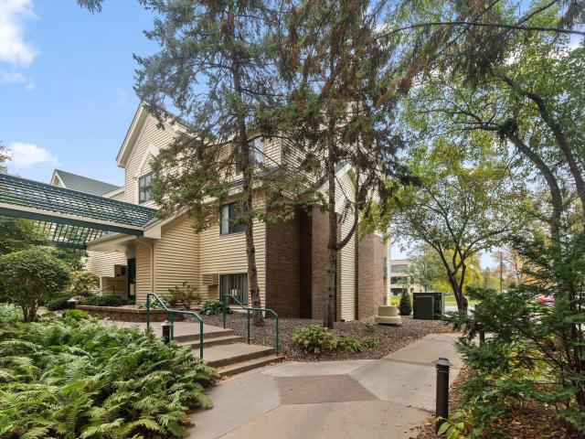 7602 York Avenue S Unit 7111 Edina MN 55435 - MLS# 7163917