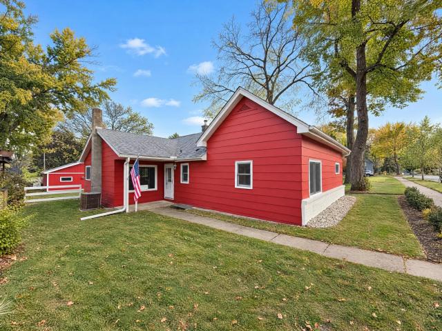 137 5th Street N Bayport MN 55003 - MLS# 7164279