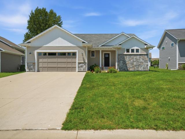820 Fieldcrest Drive Mankato MN 56001 - MLS# 7164938