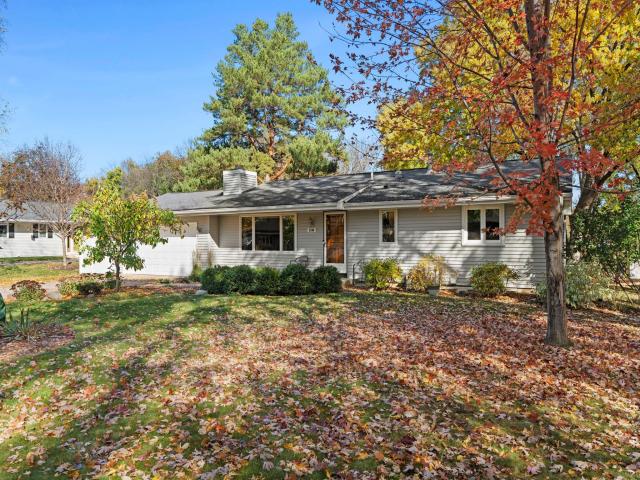 2500 Hayes Court Burnsville MN 55337 - MLS# 7165164