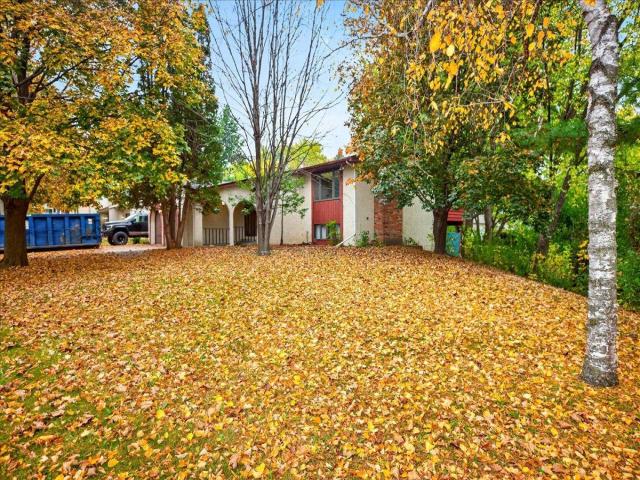 2305 E 115th Street Burnsville MN 55337 - MLS# 7165599