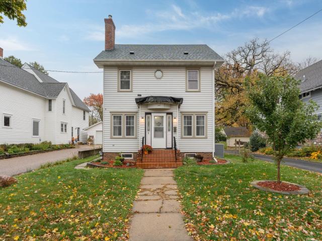 805 Baker Avenue Mankato MN 56001 - MLS# 7165741